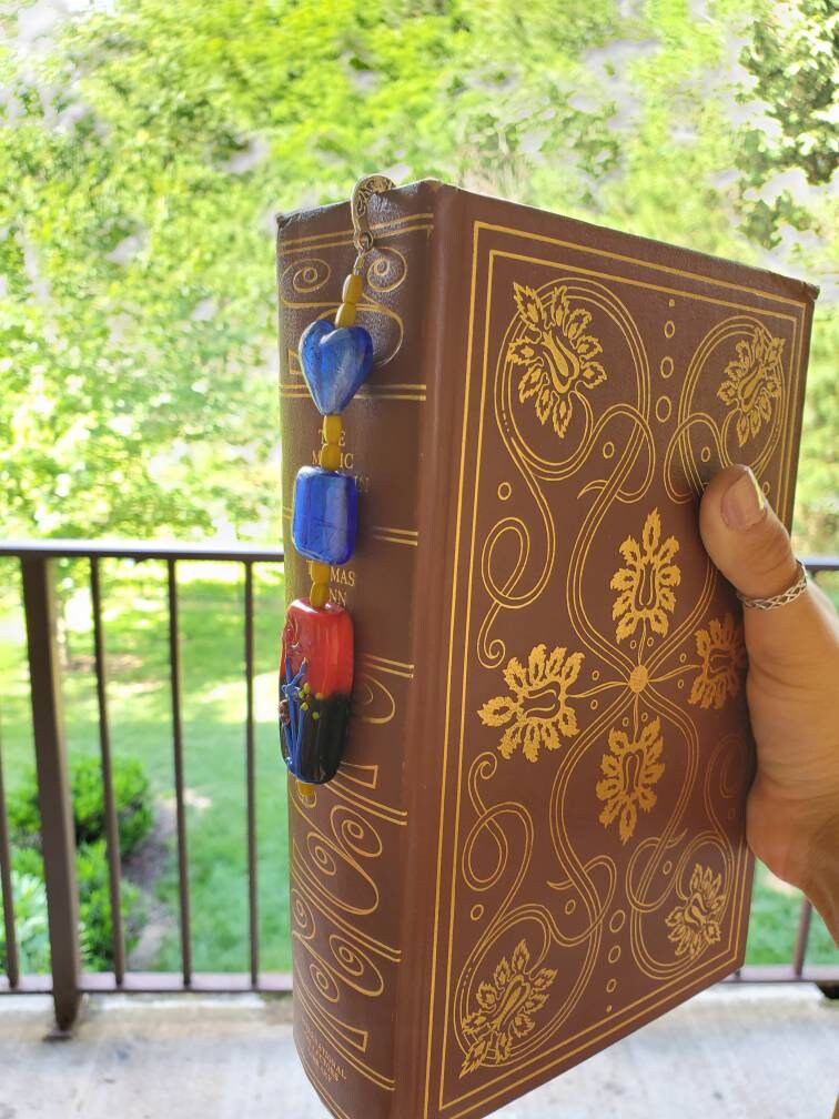 Flower & Heart Glass Beaded Bookmark