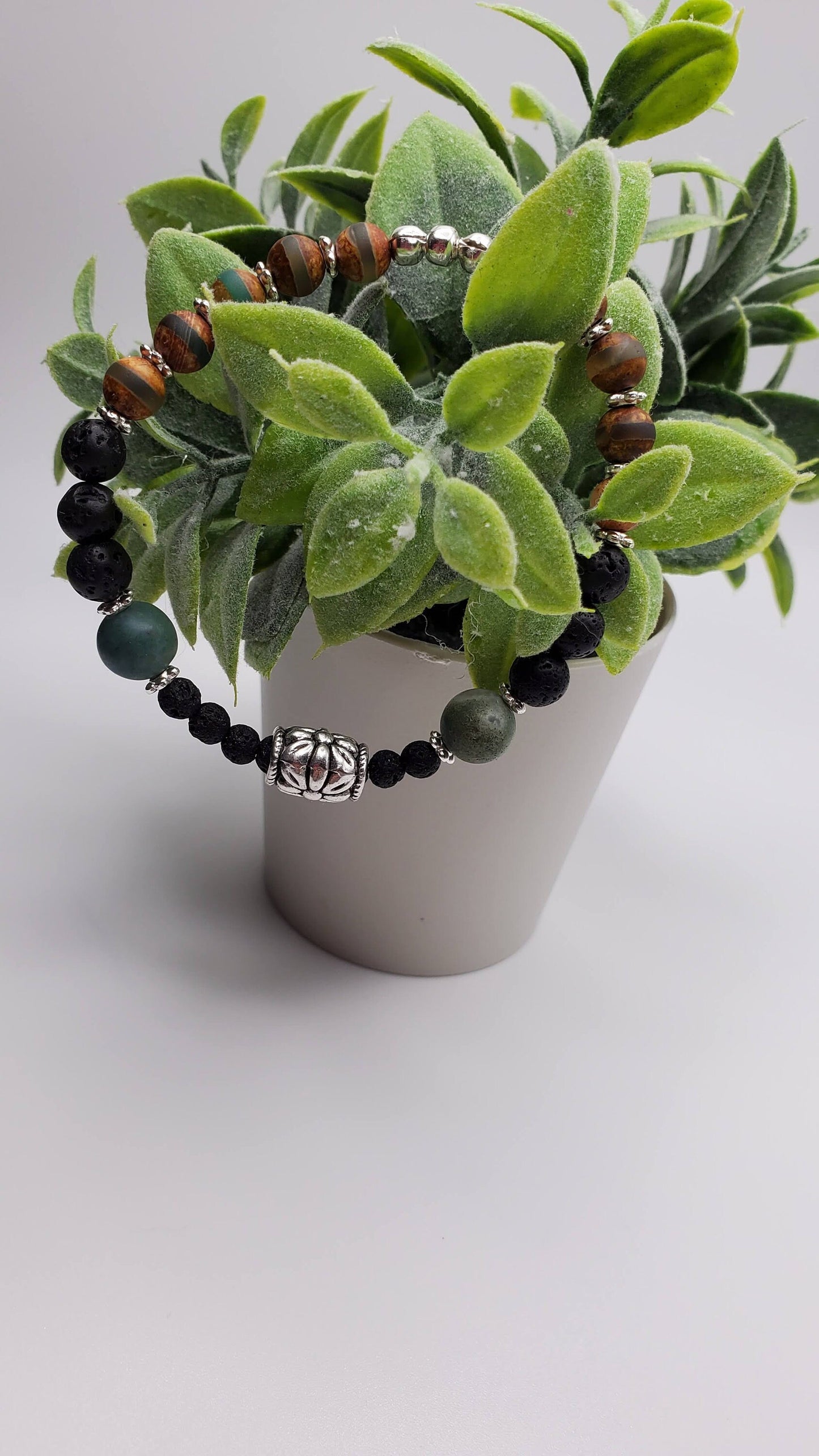 Essential Oil diffuser | Fidget bracelet | Lava